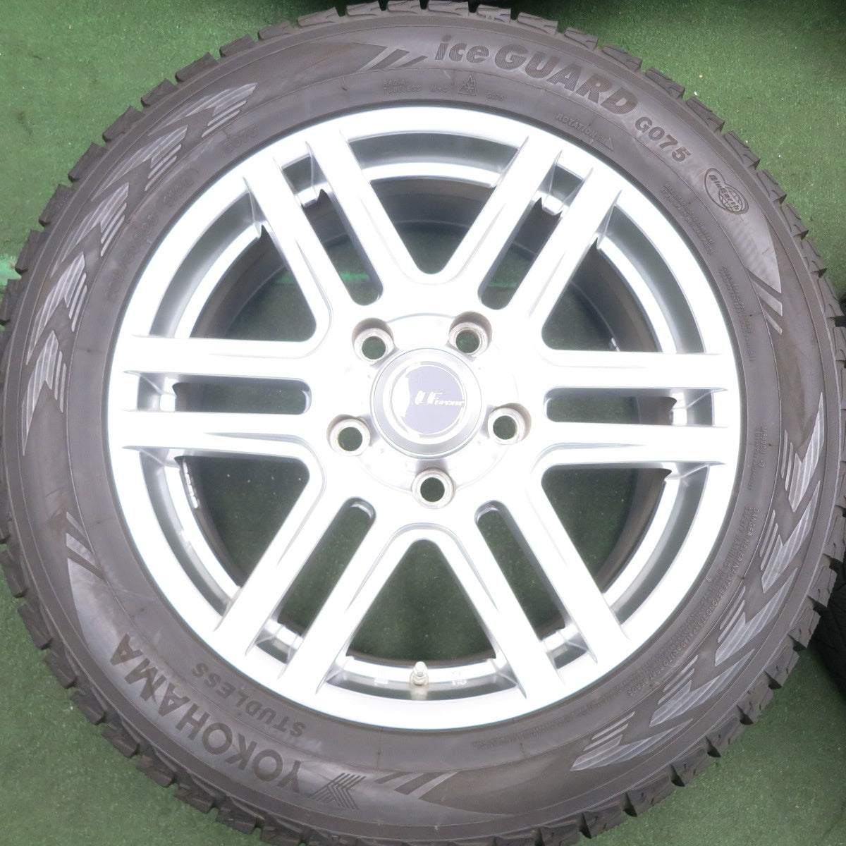 *送料無料* バリ溝！20年！キレイ！9.5分★ランクル 等 285/50R20 スタッドレス ヨコハマ アイスガード G075 LF SPORT 阿部商会 20インチ PCD150/5H★4061301HAス