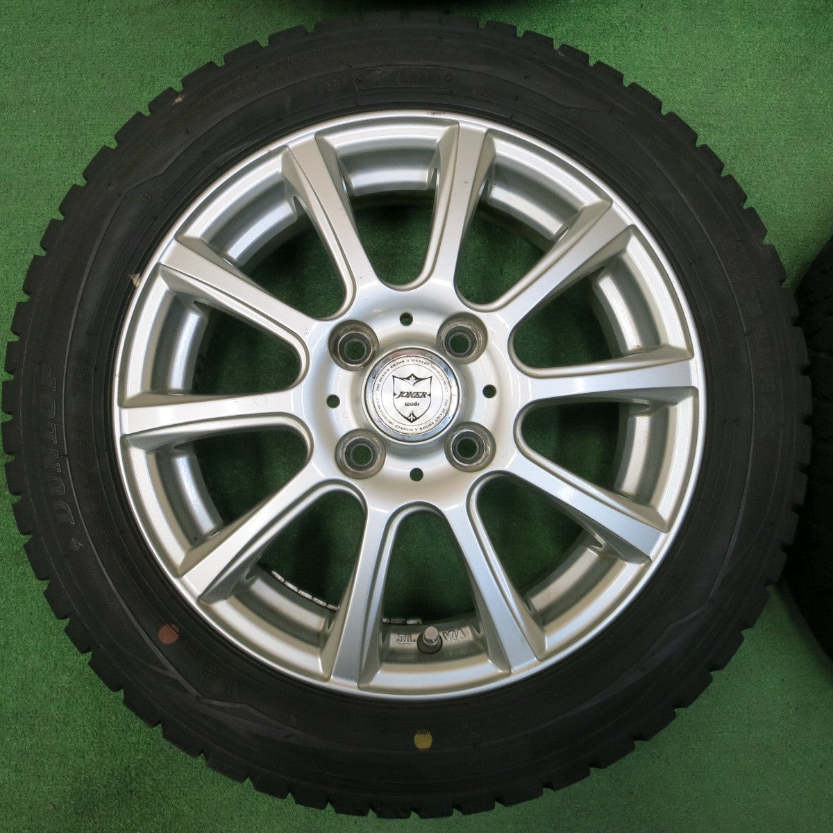 *送料無料* バリ溝！9.5分以上★スタッドレス 155/65R14 ダンロップ ウインターマックス WM01 JOKER ジョーカー PCD100/4H★4031907イス