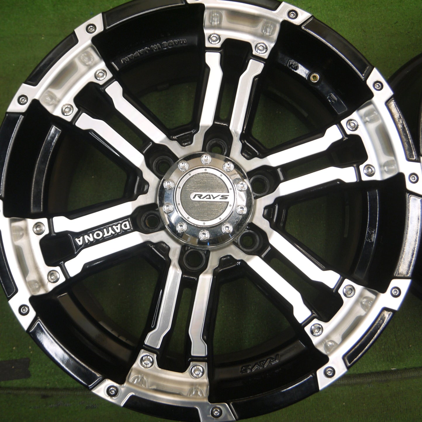 *送料無料* キレイ★RAYS DAYTONA FDX レイズ デイトナ 17インチ ホイール 17×8J PCD139.7/6H プラド ハイラックス等★4061204Hホ