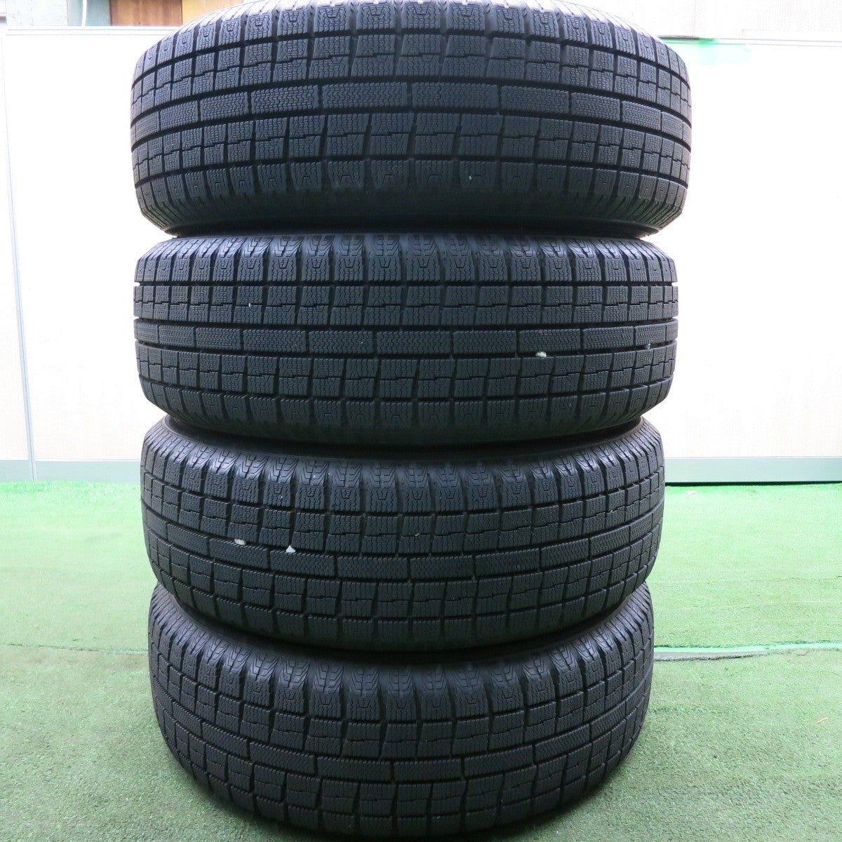 *送料無料* 超バリ溝！ほぼ10分★スタッドレス 175/65R15 トーヨー ガリット G5 スチール ホイール 15インチ PCD100 114.3/4H マルチ★4042902HAス