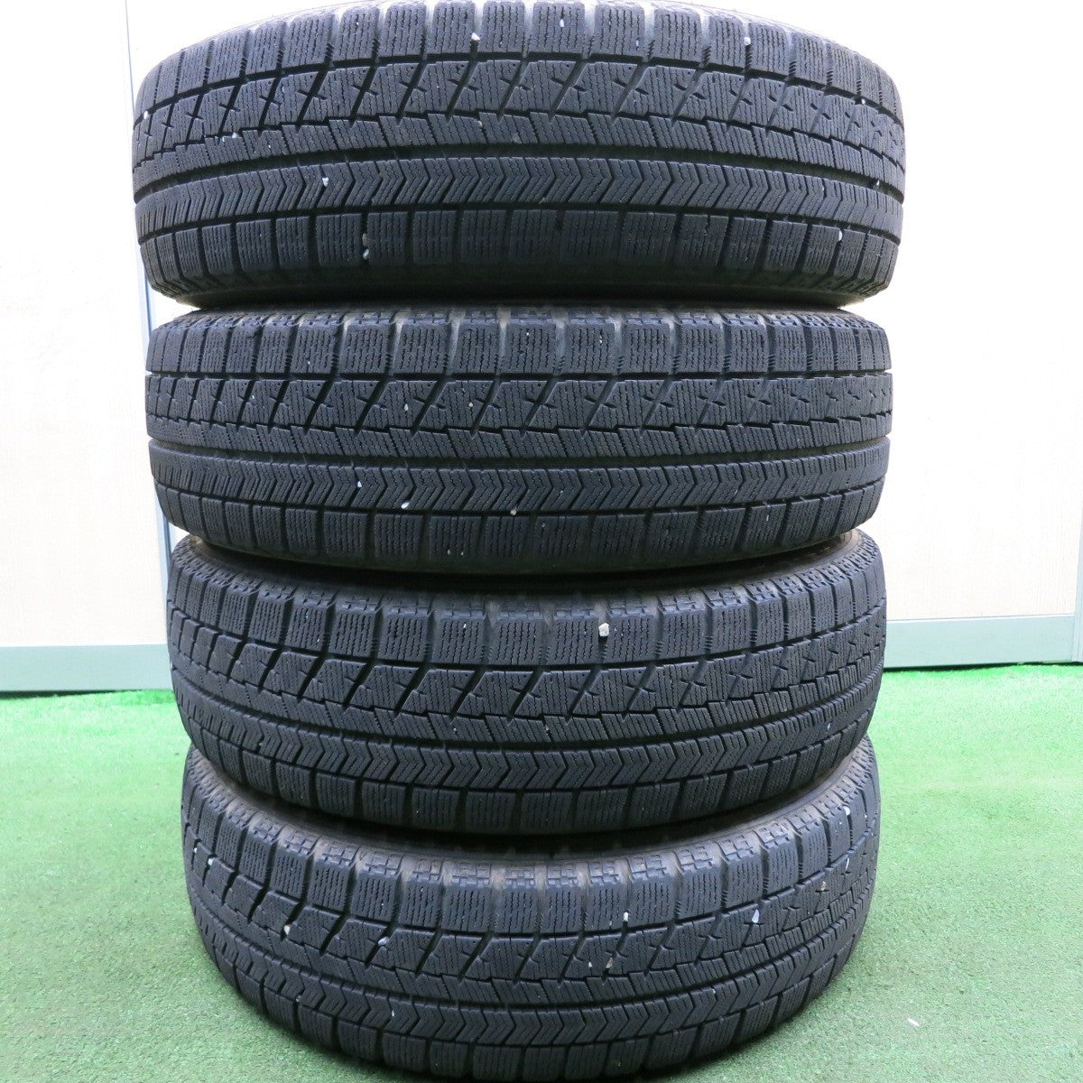 *送料無料* キレイ★ダイハツ ムーヴ 純正 スチール 155/65R14 スタッドレス ブリヂストン ブリザック VRX 14インチ PCD100/4H★4050801HAス