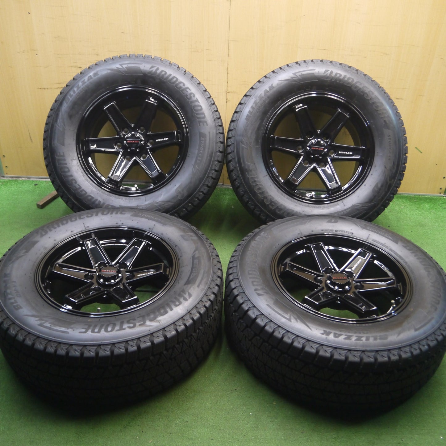 *送料無料* バリ溝！21年！キレイ！9.5分★スタッドレス KEELER 265/65R17 ブリヂストン ブリザック DM-V3 TACTICS キーラー タクティクス PCD139.7/6H★4032604Hス