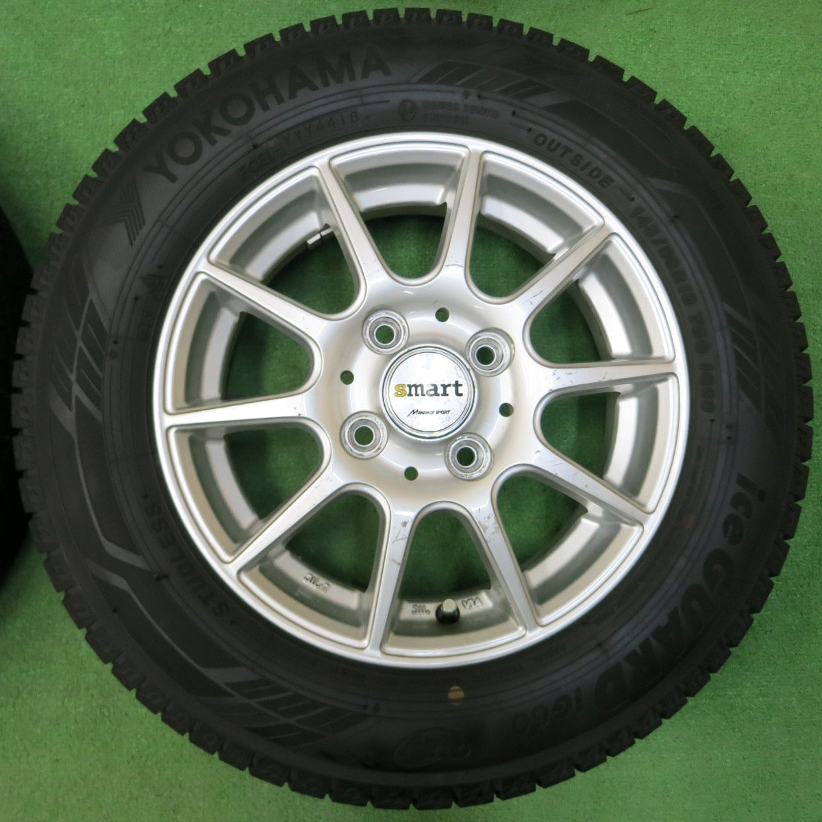 *送料無料* バリ溝！9.5分以上★スタッドレス 145/80R13 ヨコハマ アイスガード iG60 smart MANARAY SPORT 13インチ PCD100/4H★4042915イス