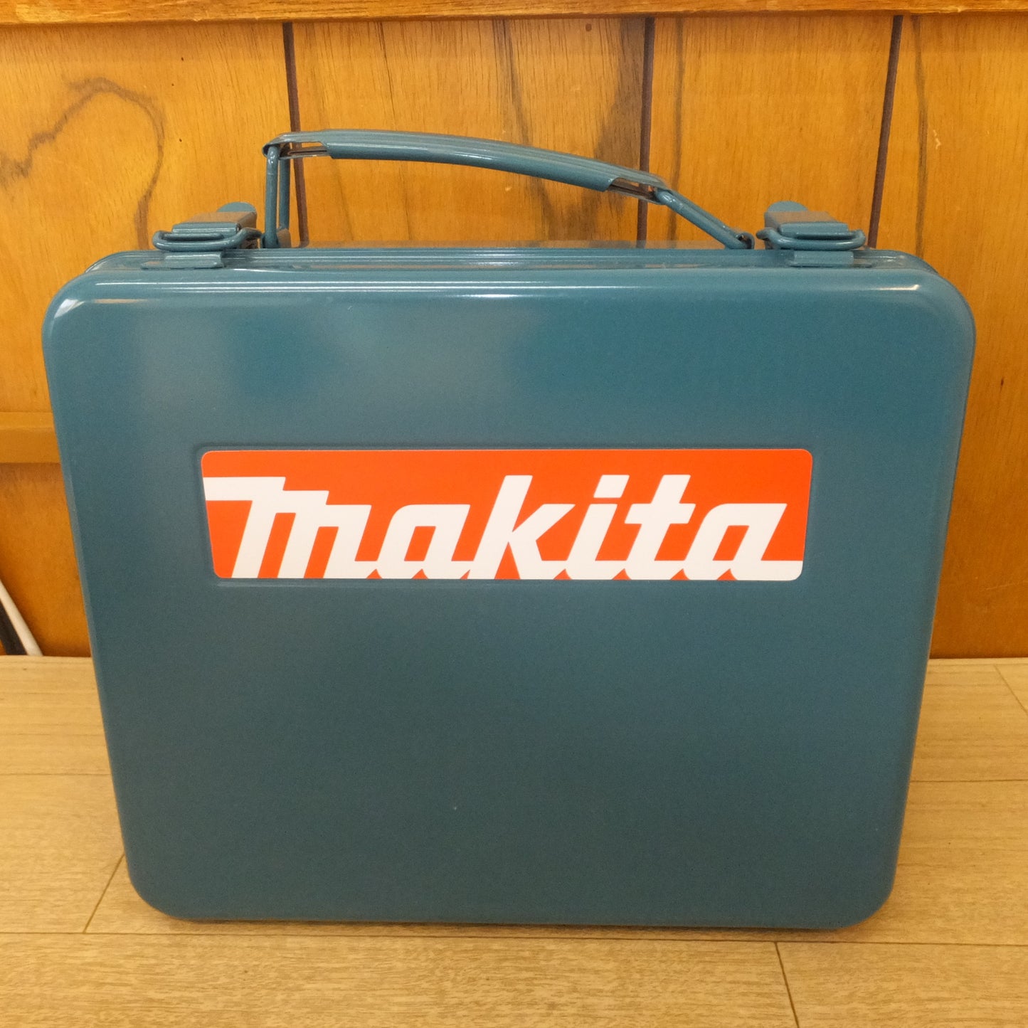 [送料無料] 未使用★マキタ makita ボード用スクリュードライバ 6820V　100V 570W 50-60Hz 6A 0-4000/min★