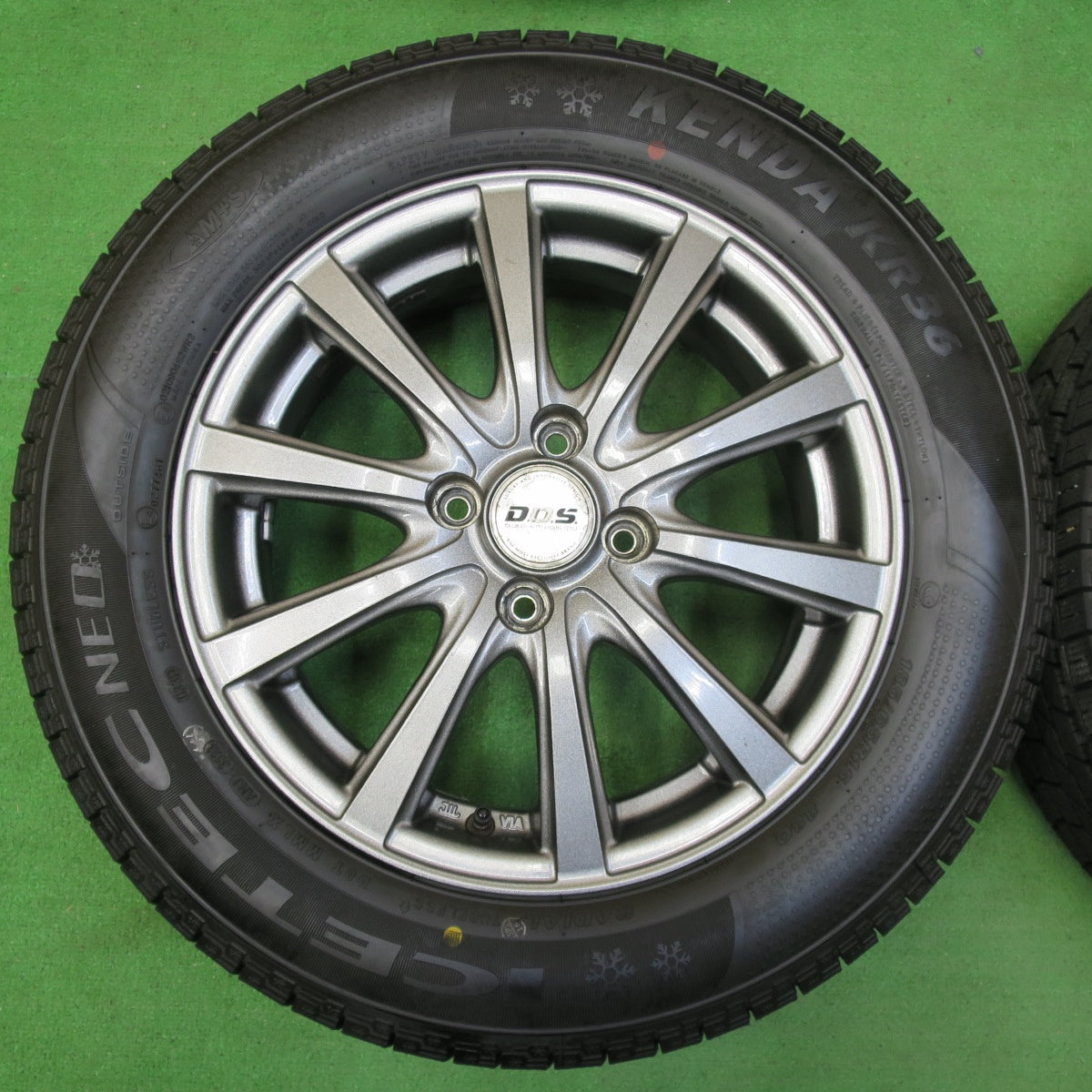 *送料無料* バリ溝！23年！ほぼ10分★スタッドレス 185/65R15 ケンダ KR36 アイステック ネオ D.O.S. DOS 15インチ PCD100/4H★4072006イス