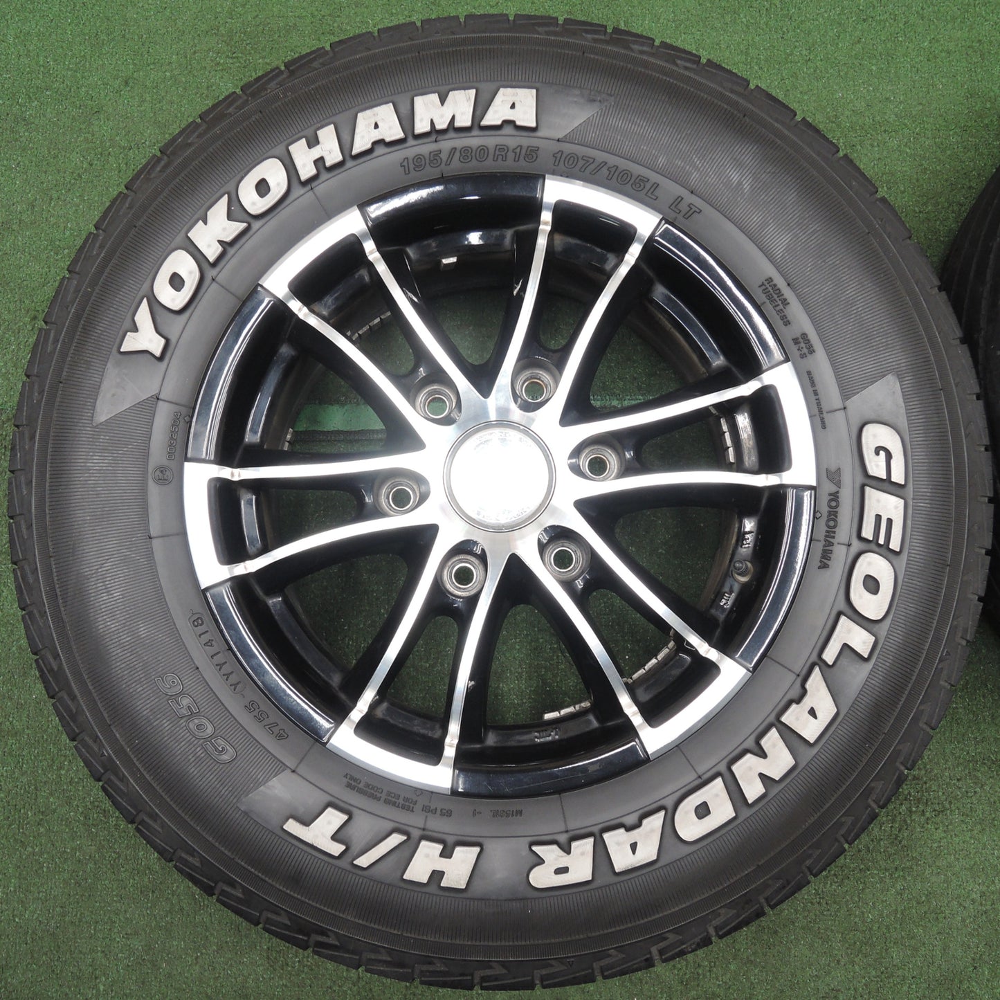 *送料無料* 4本価格★ハイエース等 PERFORMANCE WHEELS 195/80R15 ヨコハマ ジオランダー H/T ホワイトレター PCD139.7/6H★4030403NJノ