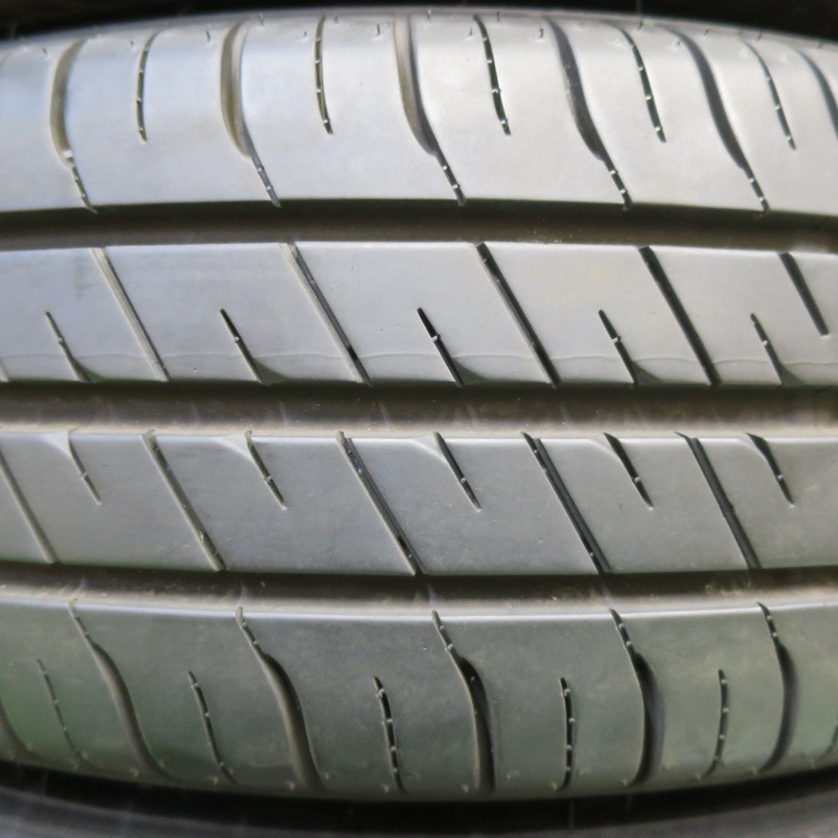 *送料無料* バリ溝！23年！9.5分★175/65R15 グッドイヤー EfficientGrip ECO EG02 AQUA アクア 15インチ PCD100/4H★4081702イノ