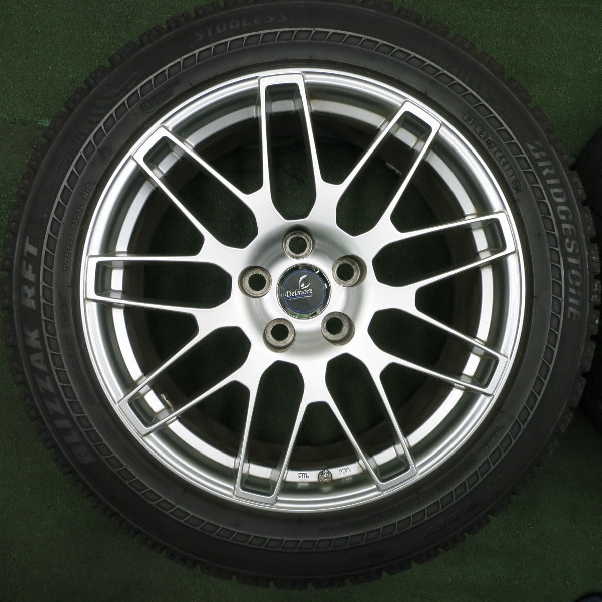 *送料無料* キレイ★レクサス等 Delmore 245/50R19 スタッドレス ブリヂストン ブリザック RFT デルモア 19インチ PCD120/5H★4042801NJス