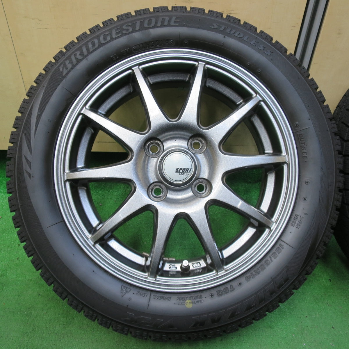 *送料無料* バリ溝！キレイ！8.5分★スタッドレス 155/65R14 ブリヂストン ブリザック VRX SPORT ABELIA スポルト アベリア PCD100/4H★4090101イス