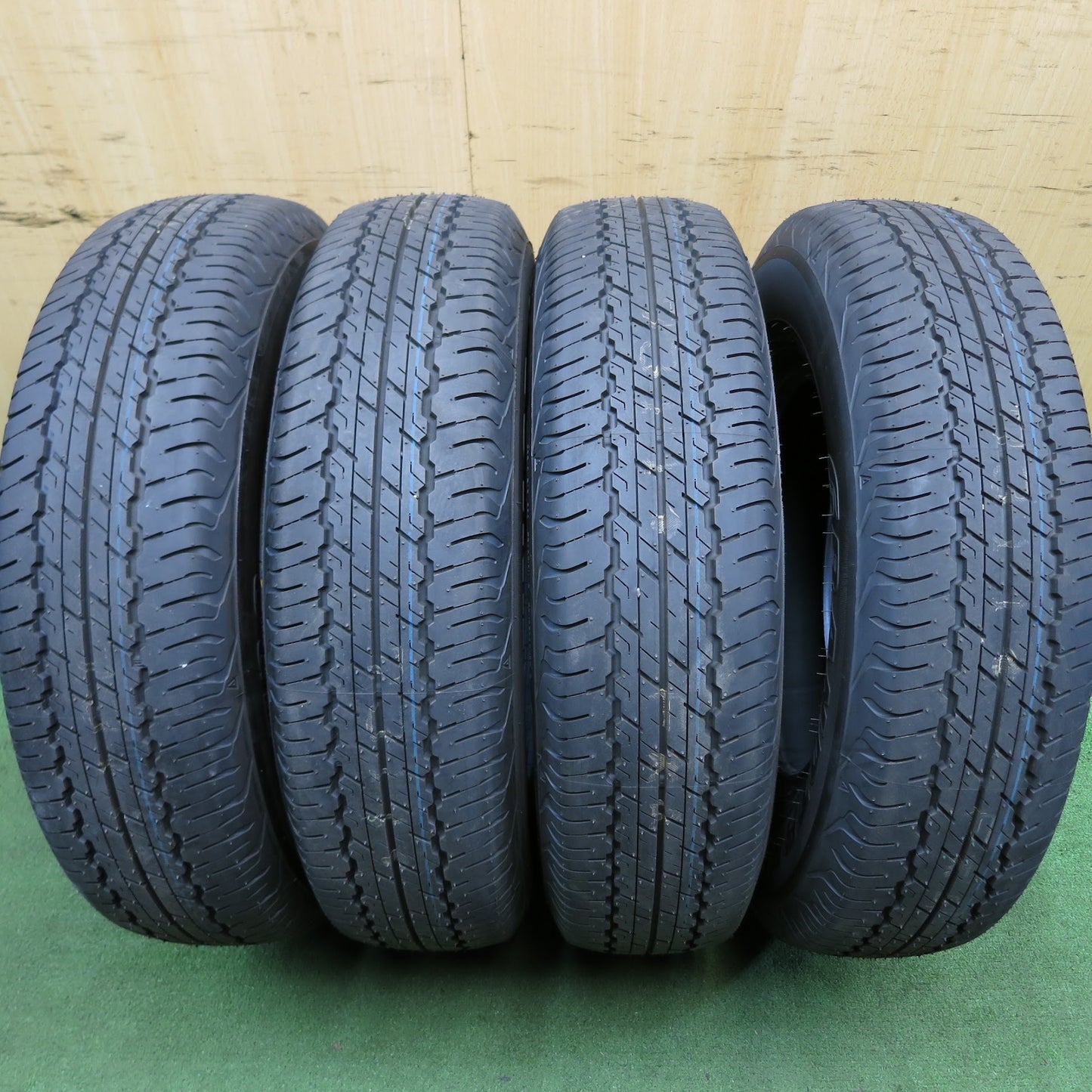 [送料無料]新車外し！22年★195/80R15 ダンロップ AT20 グラントレック タイヤ 15インチ ジムニー シエラ 等★3050103Hノタ