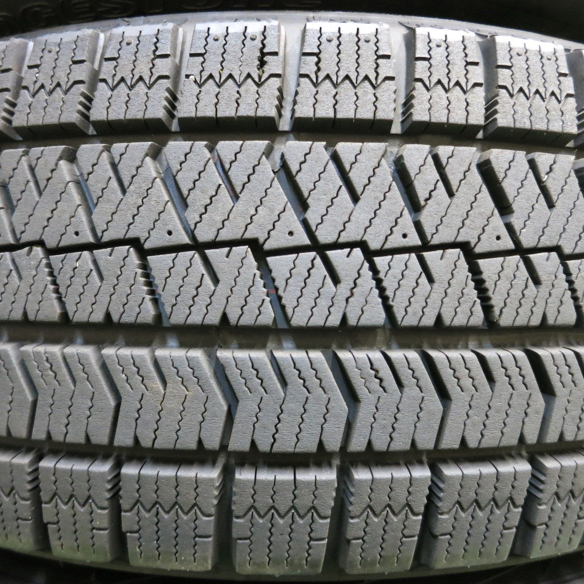 *送料無料* バリ溝！キレイ！9.5分★スタッドレス 195/65R15 ブリヂストン ブリザック VRX2 TOPRUN トップラン 15インチ PCD114.3/5H★4042918イス