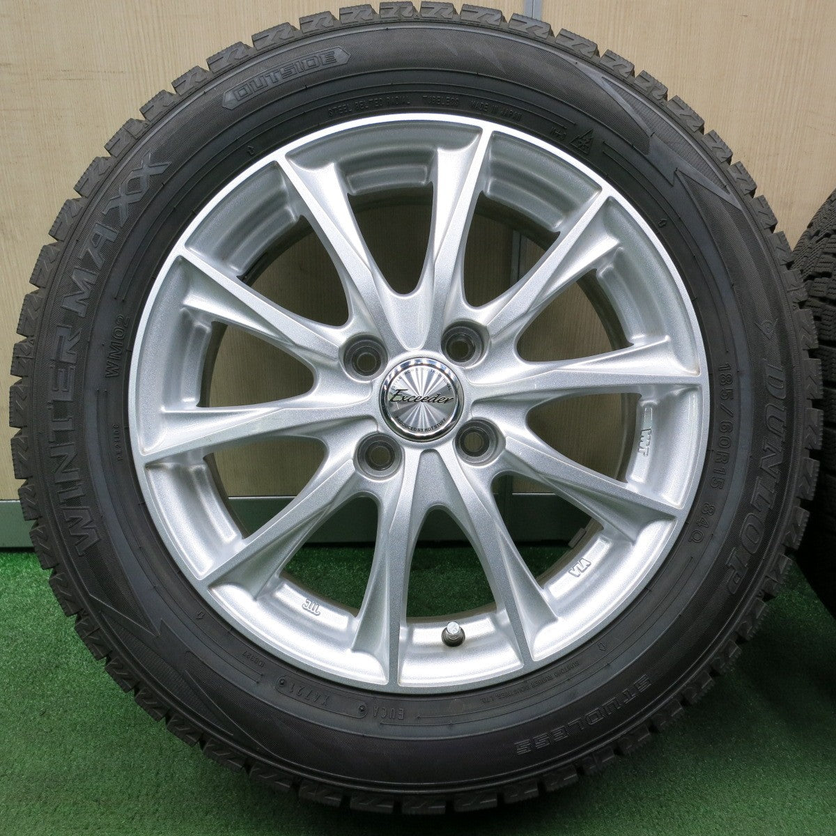 *送料無料* バリ溝！21年！キレイ！9.5分★スタッドレス 185/60R15 ダンロップ ウインターマックス WM02 Exceeder エクシーダー PCD100/4H★4051802NJス