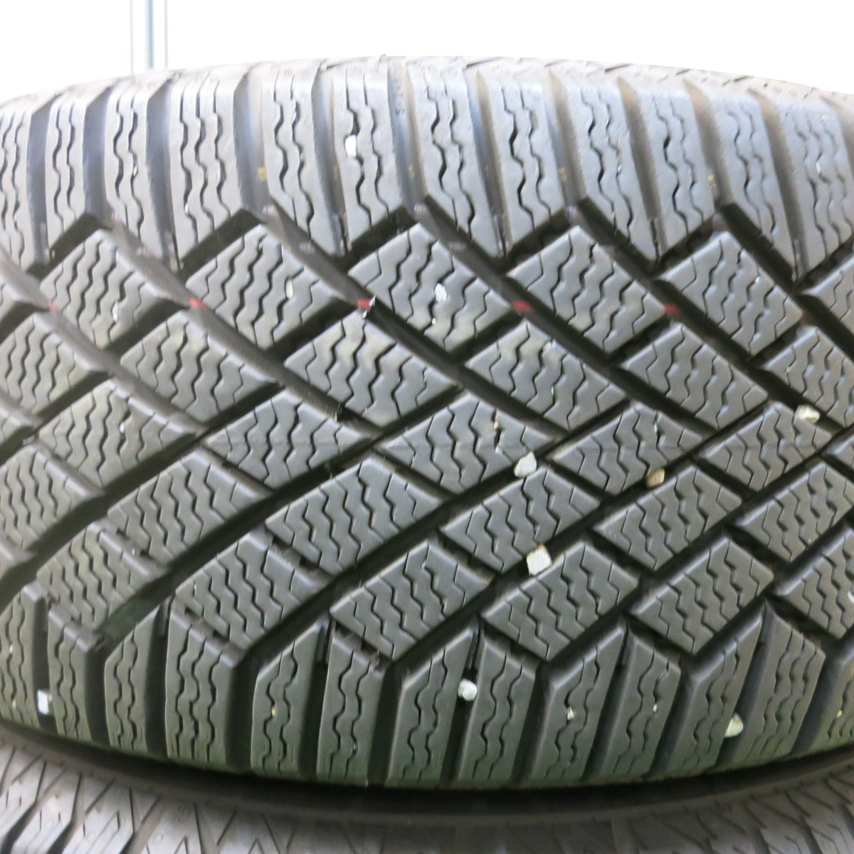 [送料無料] バリ溝！キレイ！9分★アウディ Q2 純正 215/60R16 スタッドレス コンチネンタル バイキング コンタクト7 16インチ PCD112/5H★4102508SYス