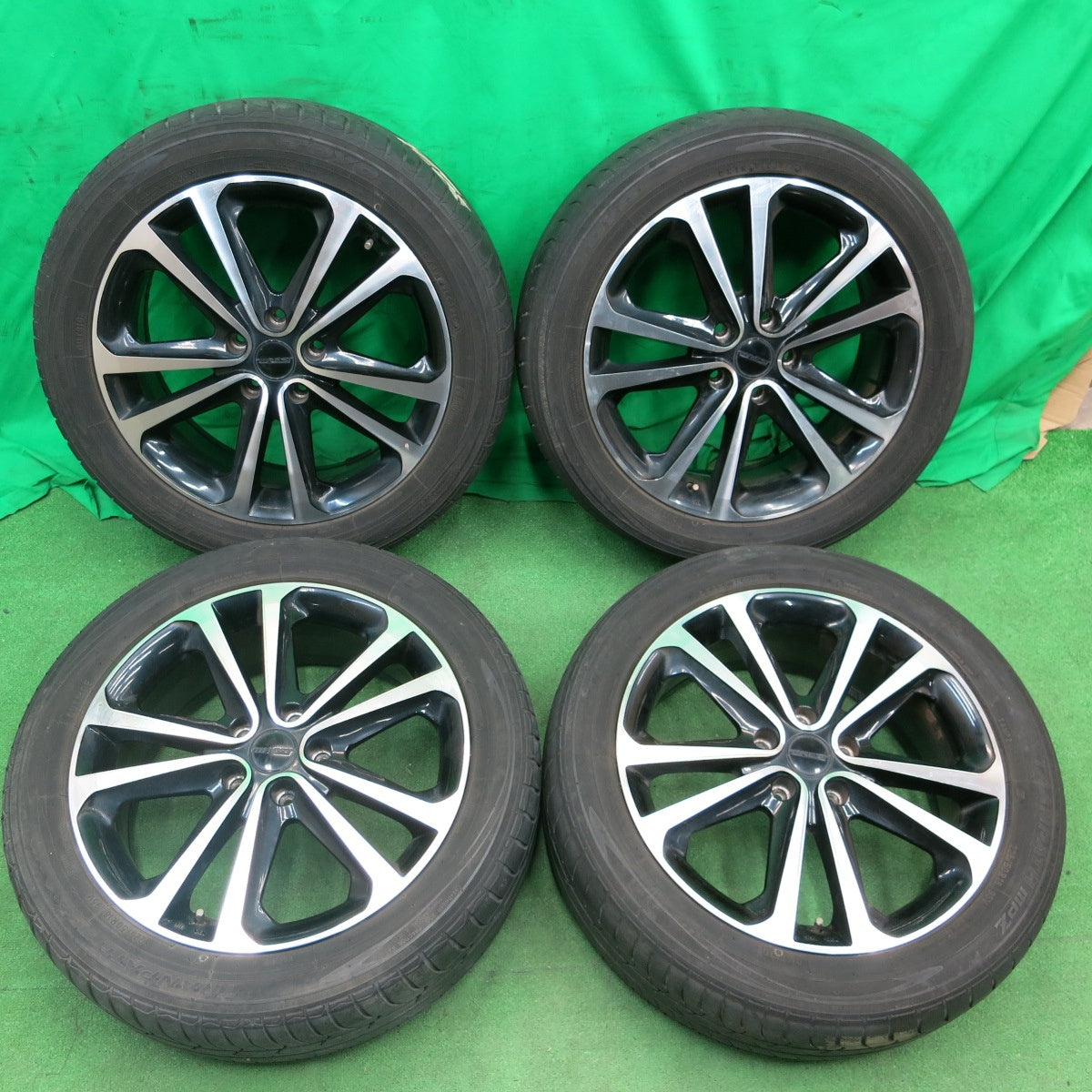 *送料無料* バリ溝！8.5分★WREST 225/50R18 トーヨー トランパス MPZ ヴァレスト 18インチ PCD114.3/5H★4051008ナノ