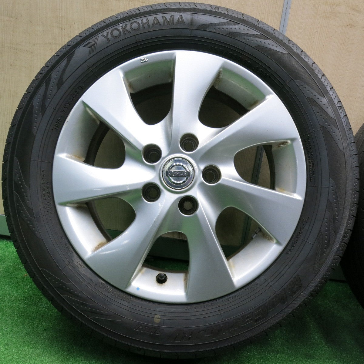 [送料無料] 4本価格！21年★日産 C26 セレナ 純正 ENKEI 205/60R16 ヨコハマ BluEarth-RV RV03 16インチ PCD114.3/5H★4122404NJノ