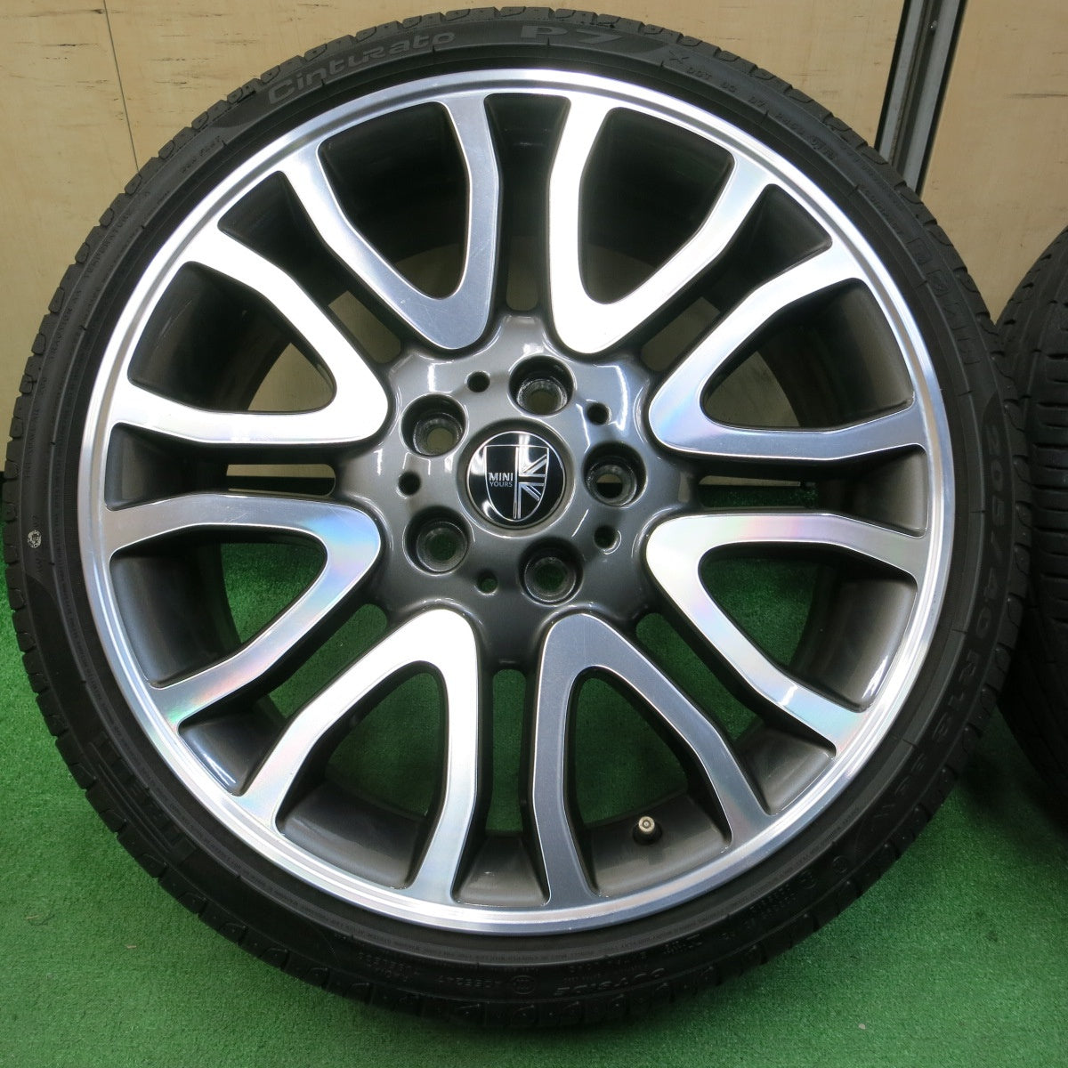 *送料無料* バリ溝！9分★MINI YOURS ミニ クーパーS 純正 205/40R18 ピレリ Cinturato P7 18インチ PCD112/5H★4033010イノ