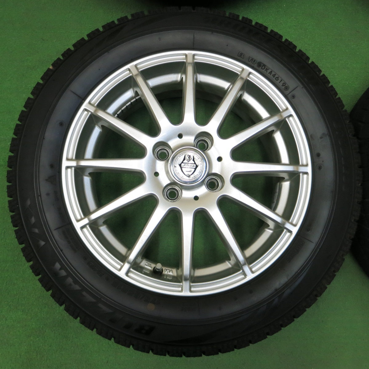 *送料無料* バリ溝！キレイ！ほぼ10分★スタッドレス 175/65R15 ブリヂストン ブリザック VRX JOKER ジョーカー 15インチ PCD100/4H★4042710イス