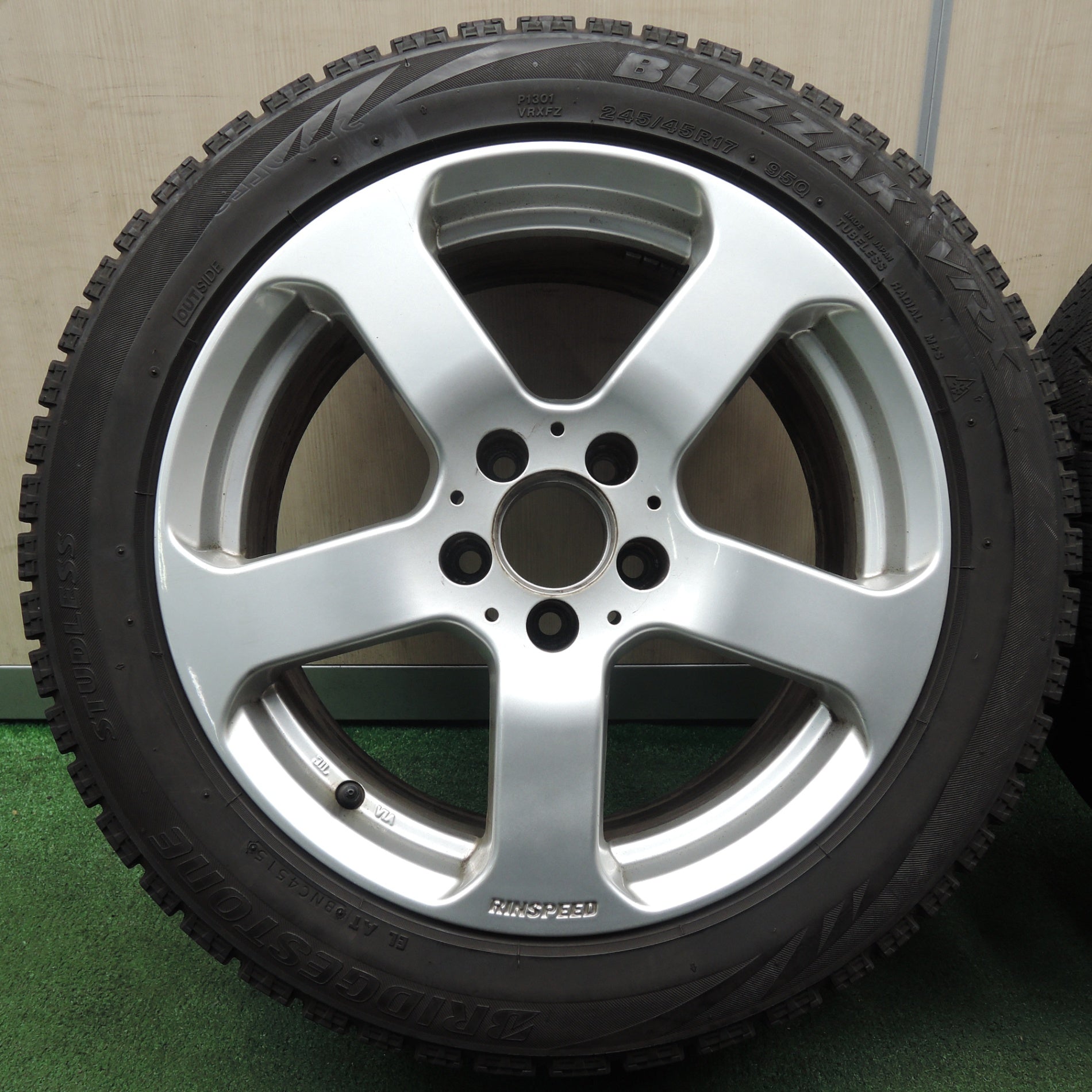 *送料無料* 4本価格★ベンツ 等 RINSPEED 245/45R17 スタッドレス ブリヂストン ブリザック VRX リンスピード  PCD112/5H★4030701NJス