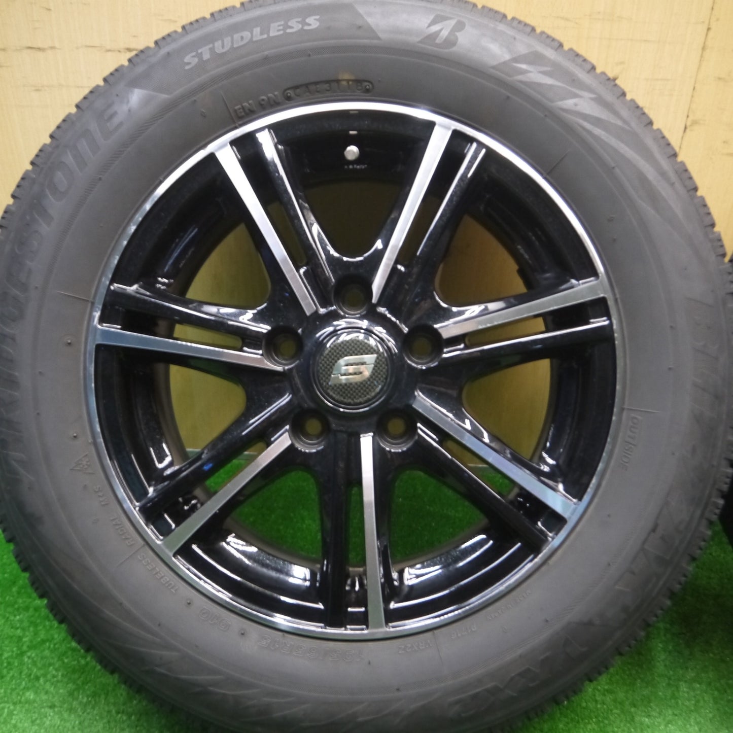 [送料無料] 4本価格★スタッドレス 195/65R15 ブリヂストン ブリザック VRX2 STRANGER ストレンジャー 15インチ PCD114.3/5H★4102103Hス