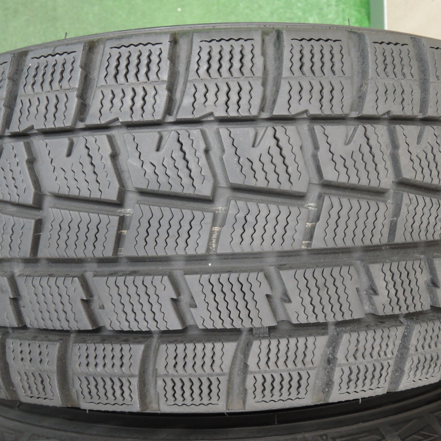 *送料無料* バリ溝！9.5分★スタッドレス 195/65R15 ダンロップ ウインターマックス WM01 ravrion RM01 ラブリオン PCD114.3/5H★4031310TNス