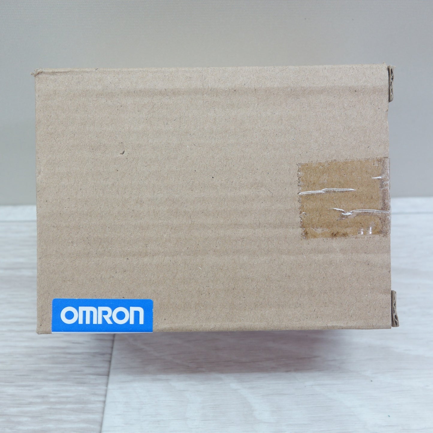 [送料無料] 未使用☆OMRON オムロン 小型 電力量 センサ用 分割型 変流器 KM20-CTF-400A☆