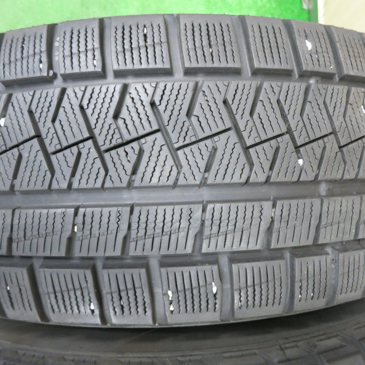 [送料無料] 4本価格★スタッドレス 205/60R16 ピレリ アイスアシンメトリコ プラス ECO FORME エコフォルム 16インチ PCD114.3/5H★4122002TNス