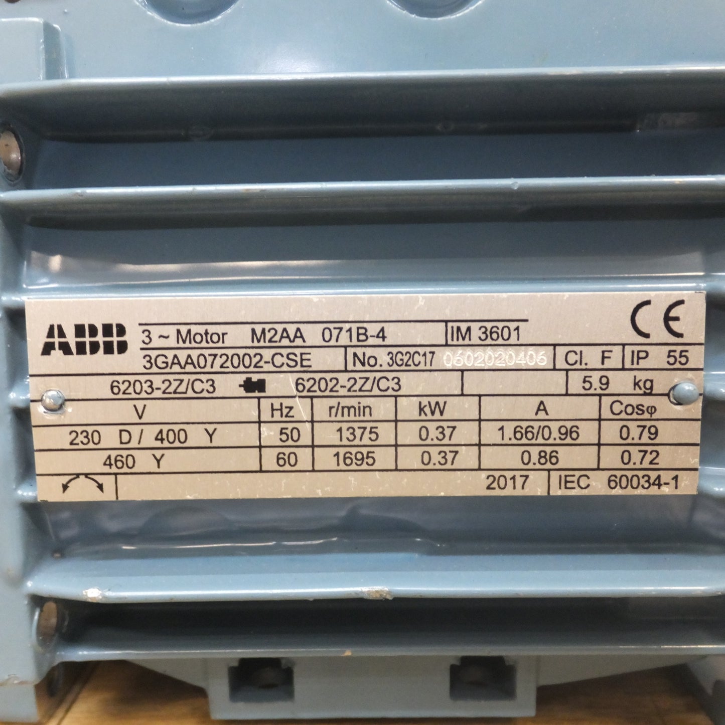 [送料無料] キレイ 現状品★ABB モーター 3～Motor M2AA 071B-4　230D/400Y 50/60Hz 0.37kW★