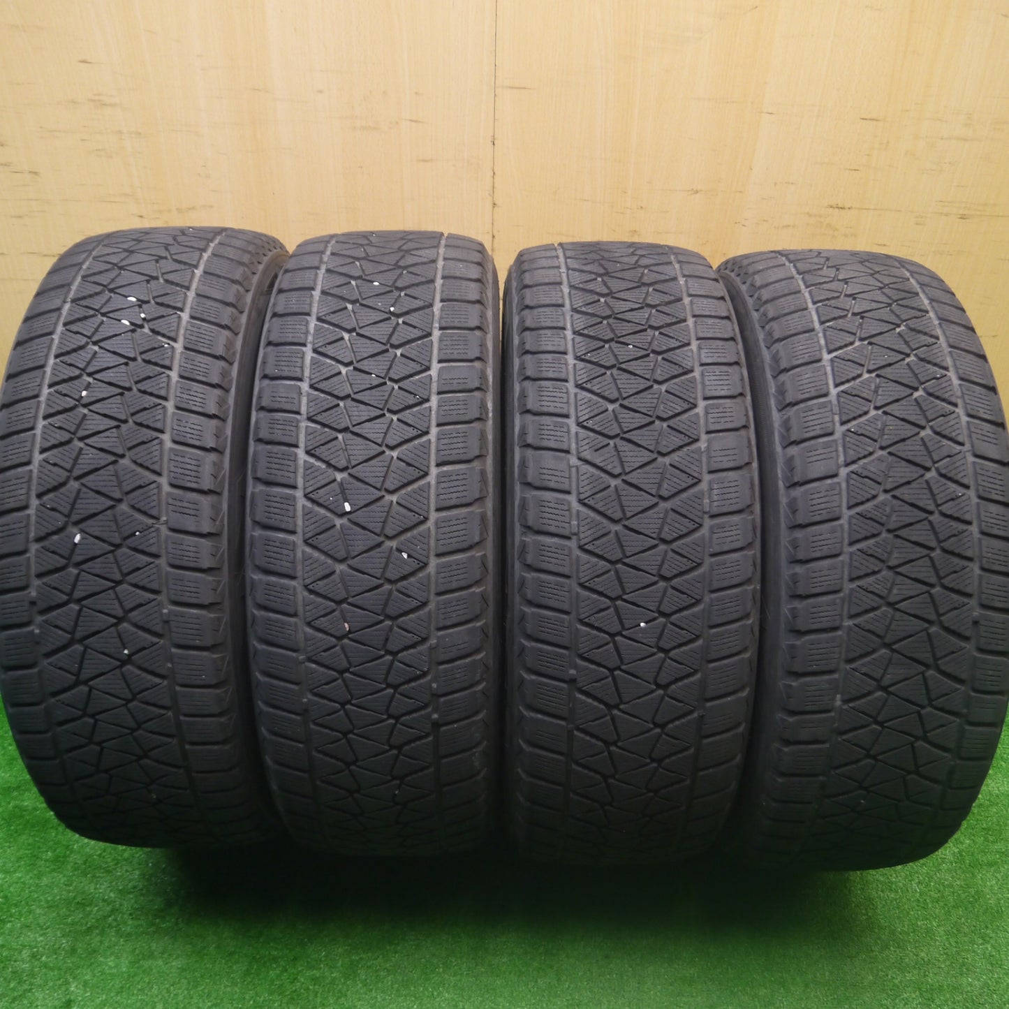 *送料無料* 4本価格★スタッドレス 225/60R17 ブリヂストン ブリザック DM-V2 FEID 17インチ PCD114.3/5H★4082301Hス