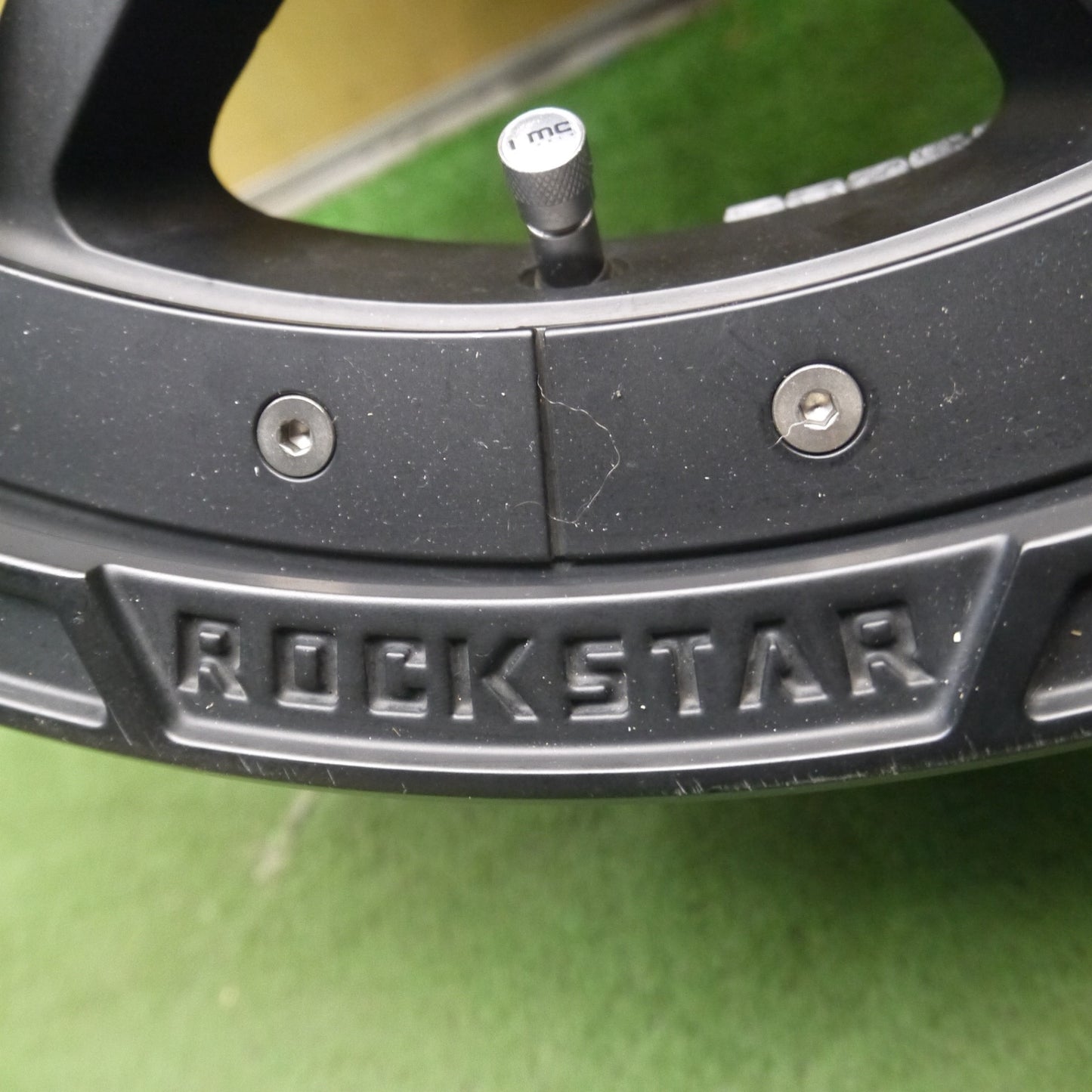 *送料無料* キレイ★KMC ROCK STAR XD827 ホイール 20インチ 20×9.0J ロックスター PCD112 127/5H マルチ★4050707Hホ