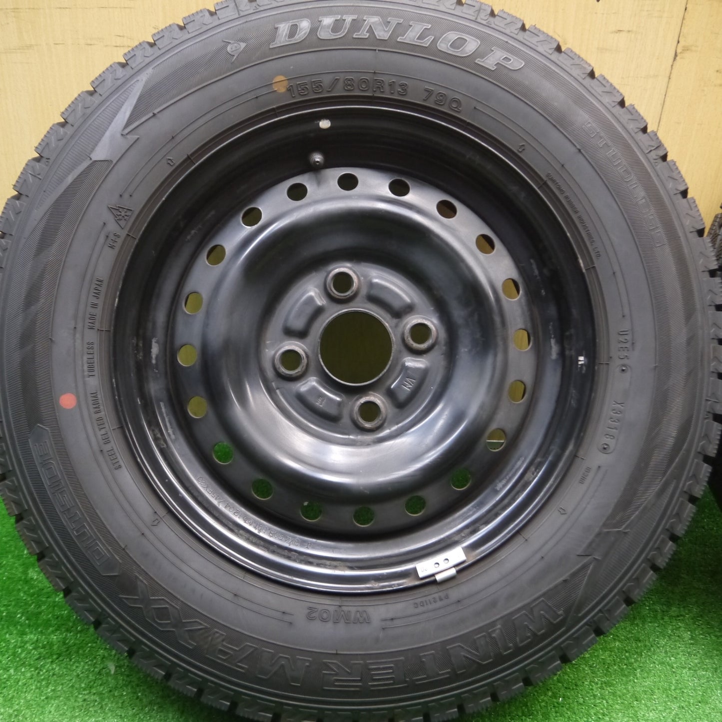 [送料無料] 超バリ溝！9.5分以上★スタッドレス 155/80R13 ダンロップ ウインターマックス WM02 スチール ホイール 13インチ PCD100/4H★4102206Hス