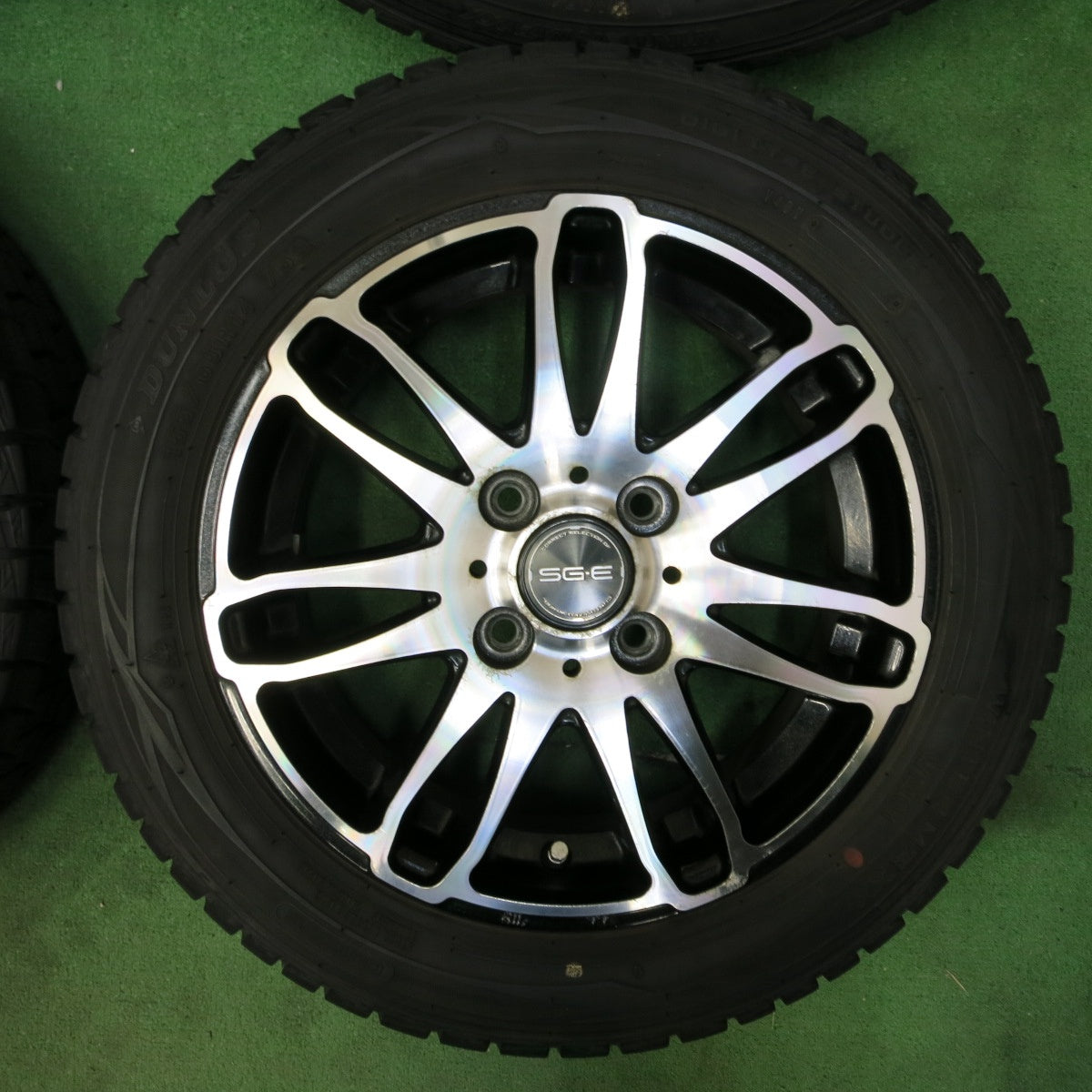 *送料無料* バリ溝！8.5分★スタッドレス 155/65R14 ダンロップ ウインターマックス WM01 SG-E 14インチ PCD100/4H★4091302SYス