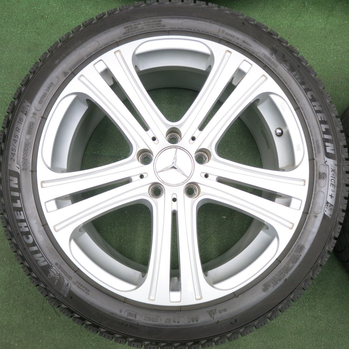 *送料無料* バリ溝！キレイ！8.5分★ベンツ 等 EuroForsch 245/45R18 スタッドレス ミシュラン X-ICE3+ ユーロフォルシュ PCD112/5H★4061601HAス