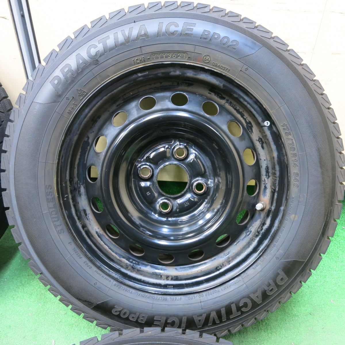 送料無料] バリ溝！21年！ほぼ10分☆スタッドレス 175/70R14 プラクティバ アイス BP02 スチール ホイール 14インチ |  名古屋/岐阜の中古カー用品・工具の買取/販売ならガレージゲット