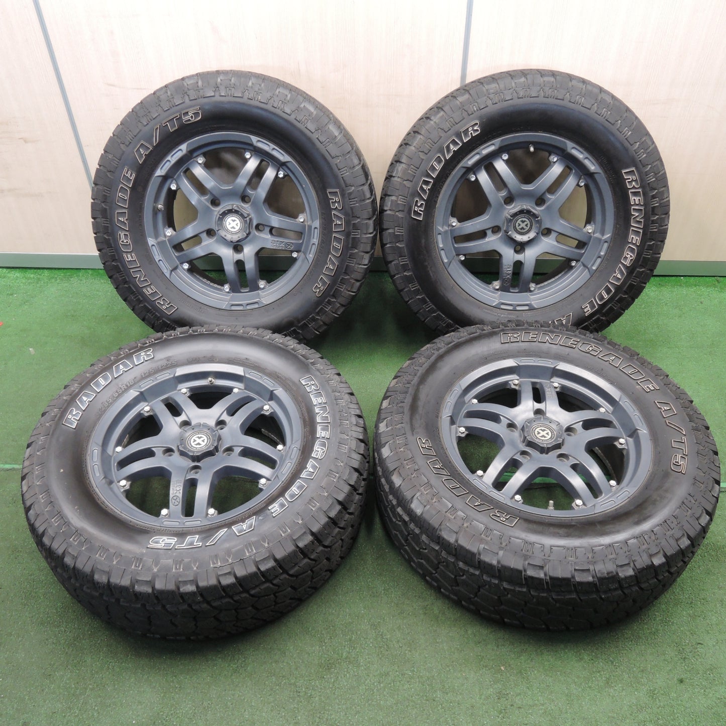 *送料無料* バリ溝！キレイ！9分★タンドラ 等 atx series 285/65R18 レーダー RENEGADE A/T5 18インチ atx シリーズ PCD150/5H★4030405NJノ