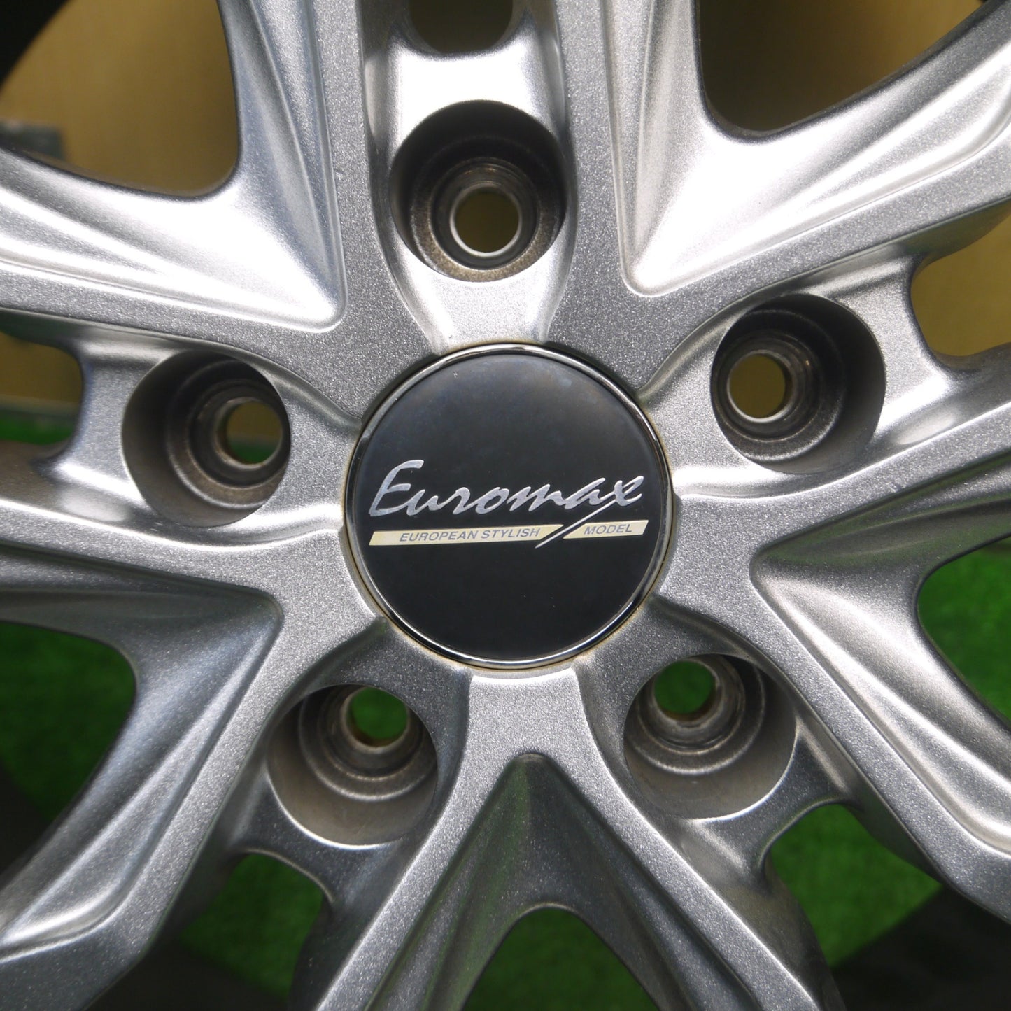 [送料無料] キレイ★Euromax EUROPEAN 17インチ ホイール ユーロマックス 17×7J PCD114.3/5H★4112008Hホ