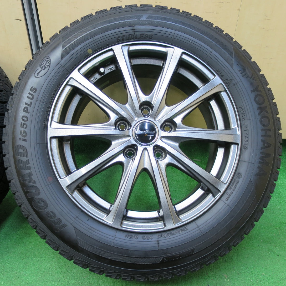 *送料無料* バリ溝！キレイ！9分★スタッドレス 205/65R16 ヨコハマ アイスガード iG50 プラス EuroSpeed MANARAY SPORT PCD114.3/5H★4070203イス