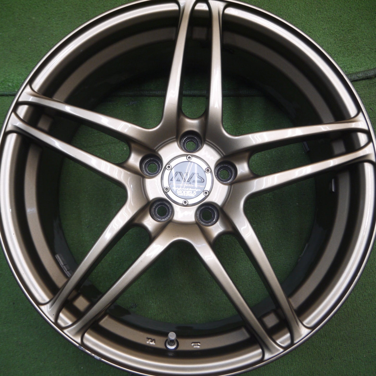 *送料無料* 3本価格★AVS MODEL5 ホイール 17インチ 17×7JJ モデル5 PCD100/5H★4052405Hホ