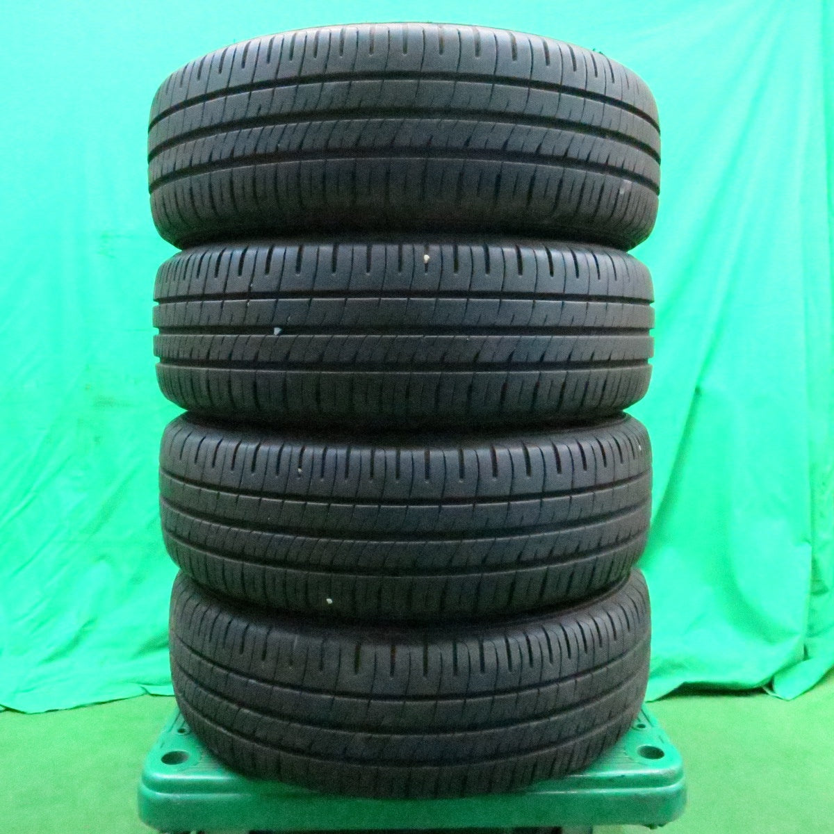 *送料無料* バリ溝！9.5分★トヨタ NHP10 アクア 純正 スチール 185/60R15 ダンロップ エナセーブ EC204 PCD100/4H★4050305ナノ