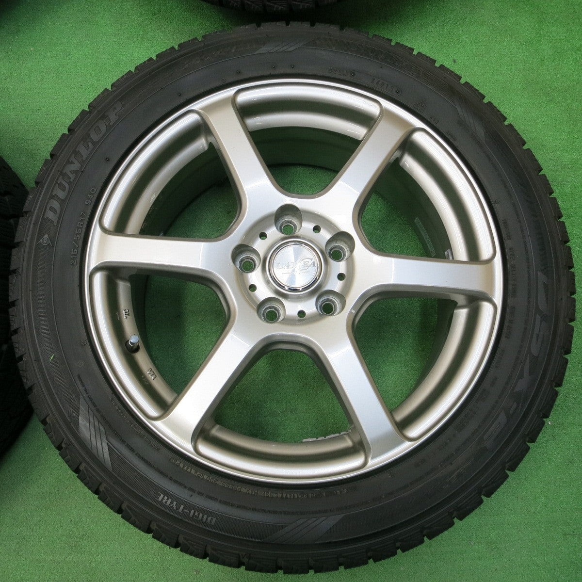 *送料無料* バリ溝！キレイ！8.5分★スタッドレス 215/55R17 ダンロップ DSX-2 LAYCEA -02- レイシア 17インチ PCD114.3/5H★4040203イス