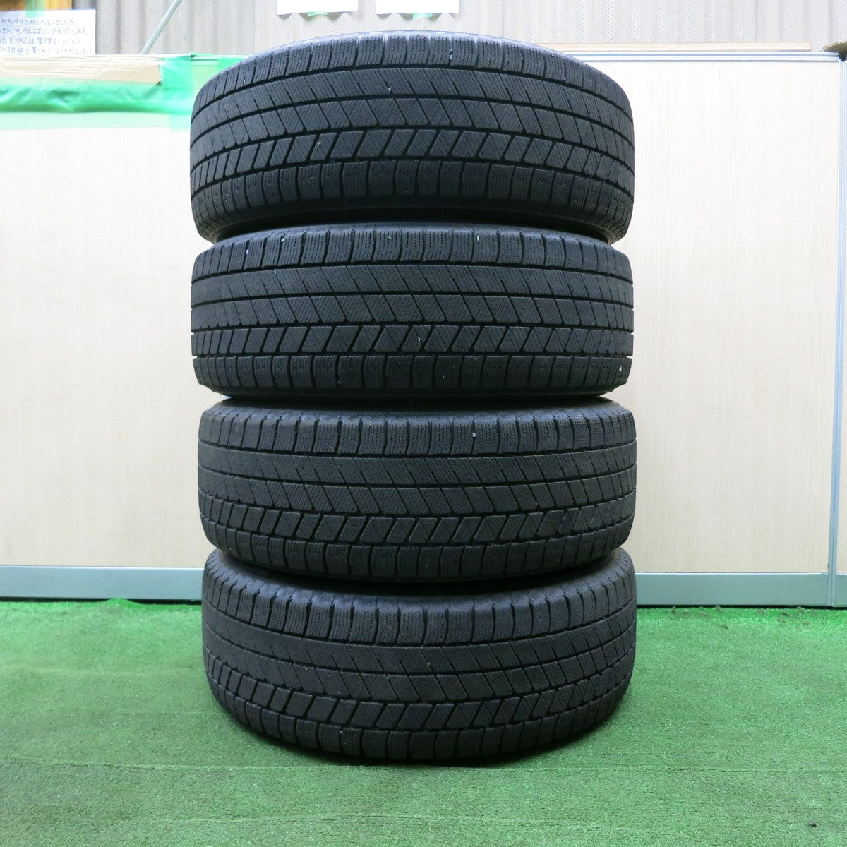 *送料無料* バリ溝！22年！9.5分★スタッドレス 215/60R16 ブリヂストン ブリザック VRX3 BALMINUM バルミナ 16インチ PCD114.3/5H★4051402NJス