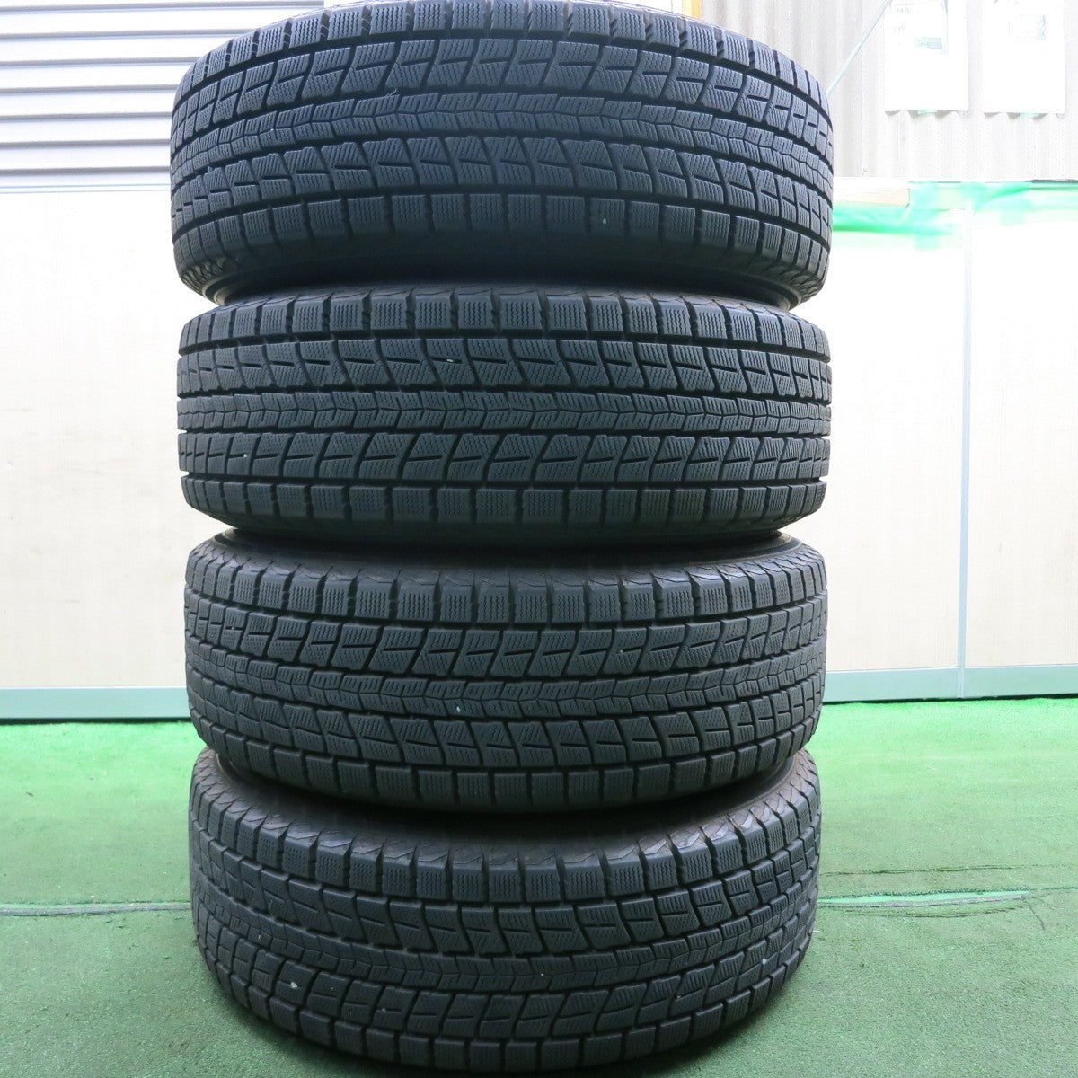 *送料無料* バリ溝！綺麗！9.5分★スタッドレス 225/65R17 ダンロップ ウインターマックス SJ8 TEAD テッド 17インチ PCD114.3/5H★4050504HAス