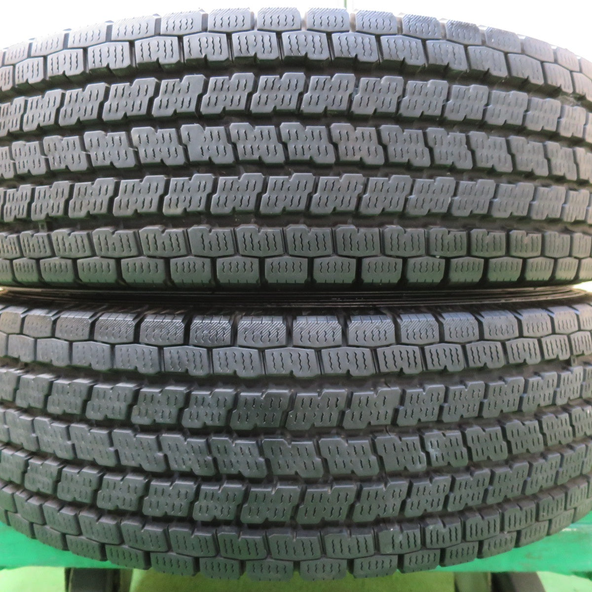 *送料無料* バリ溝！21年！9.5分★スタッドレス 175/75R15 ヨコハマ アイスガード iG91 ダイナ エルフ キャンター 小型 トラック 等★4072203イスタ