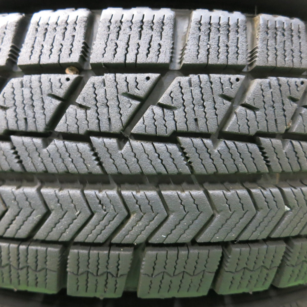 *送料無料* バリ溝！21年！8.5分★スタッドレス 145/80R13 ブリヂストン ブリザック VRX2 VRX アイスパートナー2 スチール PCD100 110 114.3/4H マルチ★4032704イス