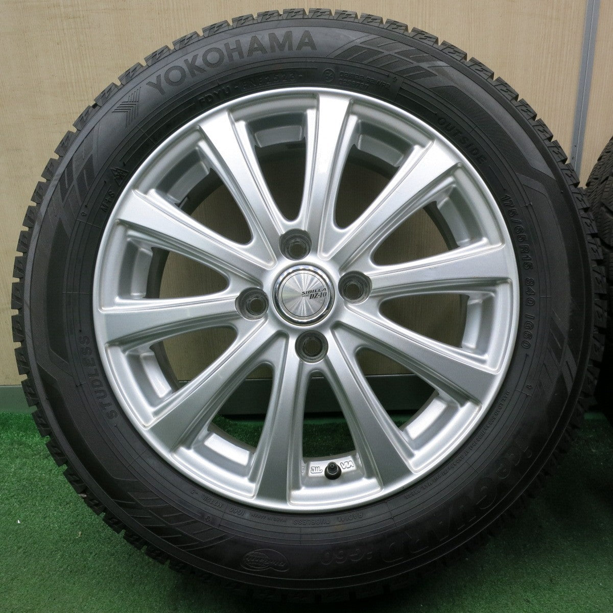 *送料無料* バリ溝！23年！キレイ！ほぼ10分★スタッドレス 175/65R15 ヨコハマ アイスガード iG60 SIBILLA NEXT DZ-10 シビラ PCD100/4H★4070201NJス