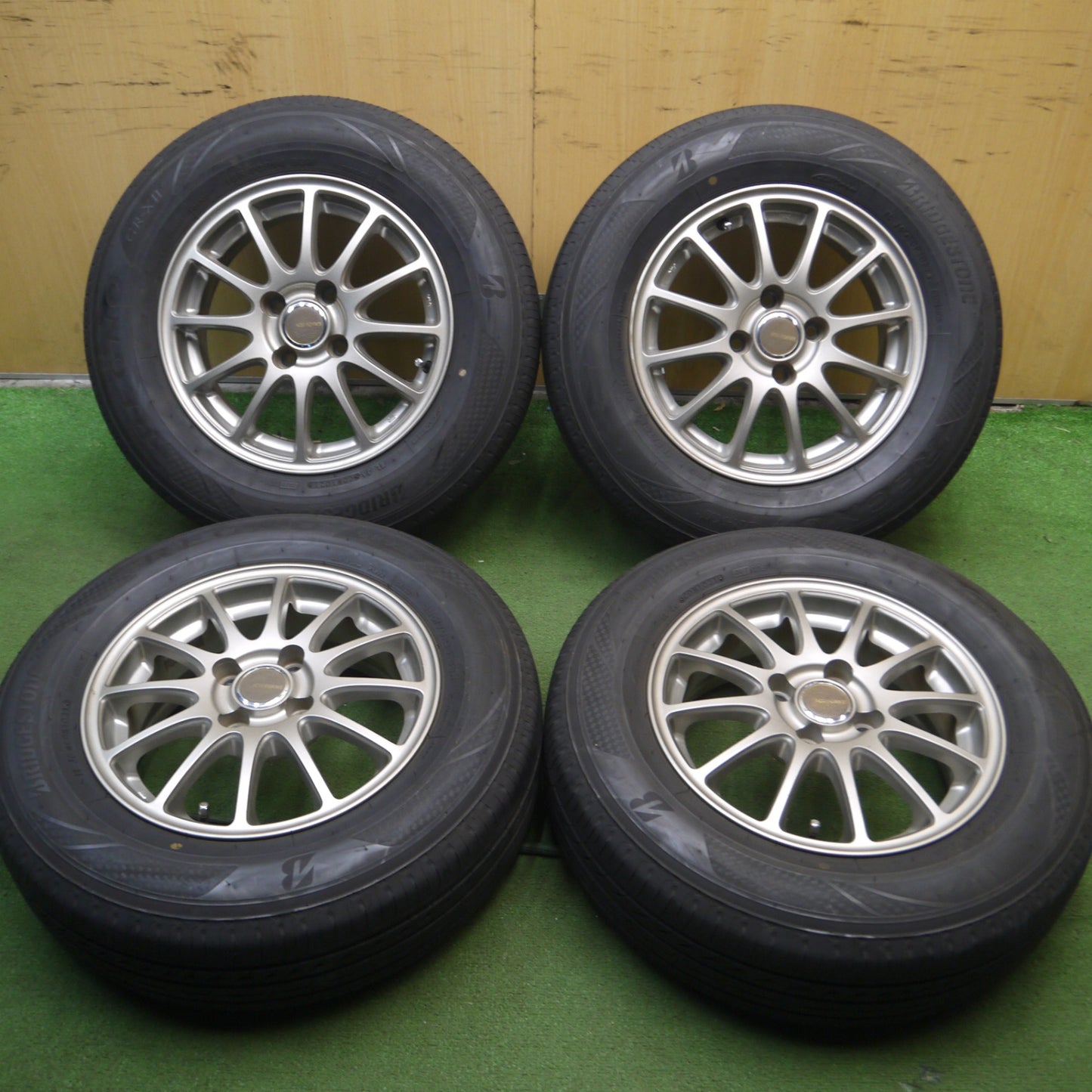 *送料無料* バリ溝！21年！キレイ！9.5分★185/70R14 ブリヂストン レグノ GR-X2 ECO FORME エコフォルム 14インチ PCD100/4H★4040502Hノ