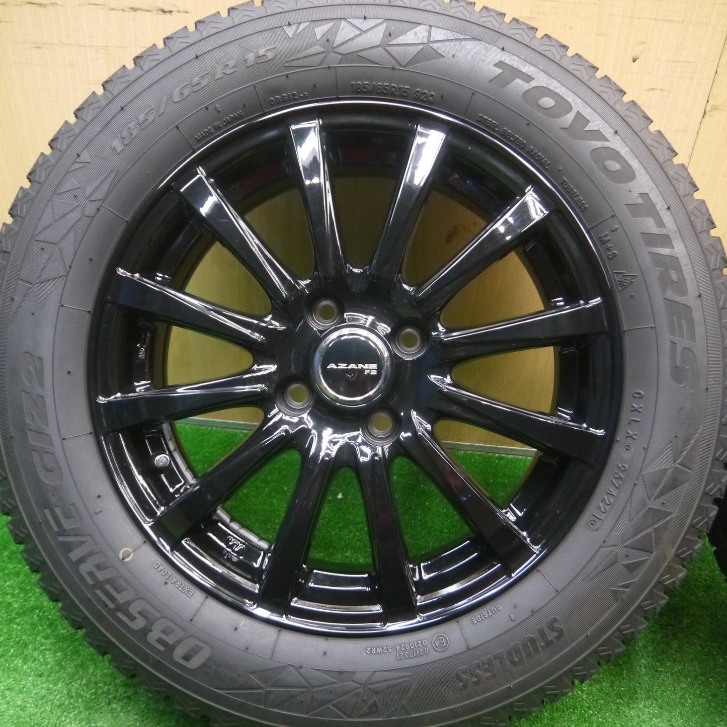 [送料無料] バリ溝！21年！キレイ！9.5分★スタッドレス 185/65R15 トーヨー オブザーブ GIZ2 AZANE FB 15インチ PCD100/4H★4093003Hス