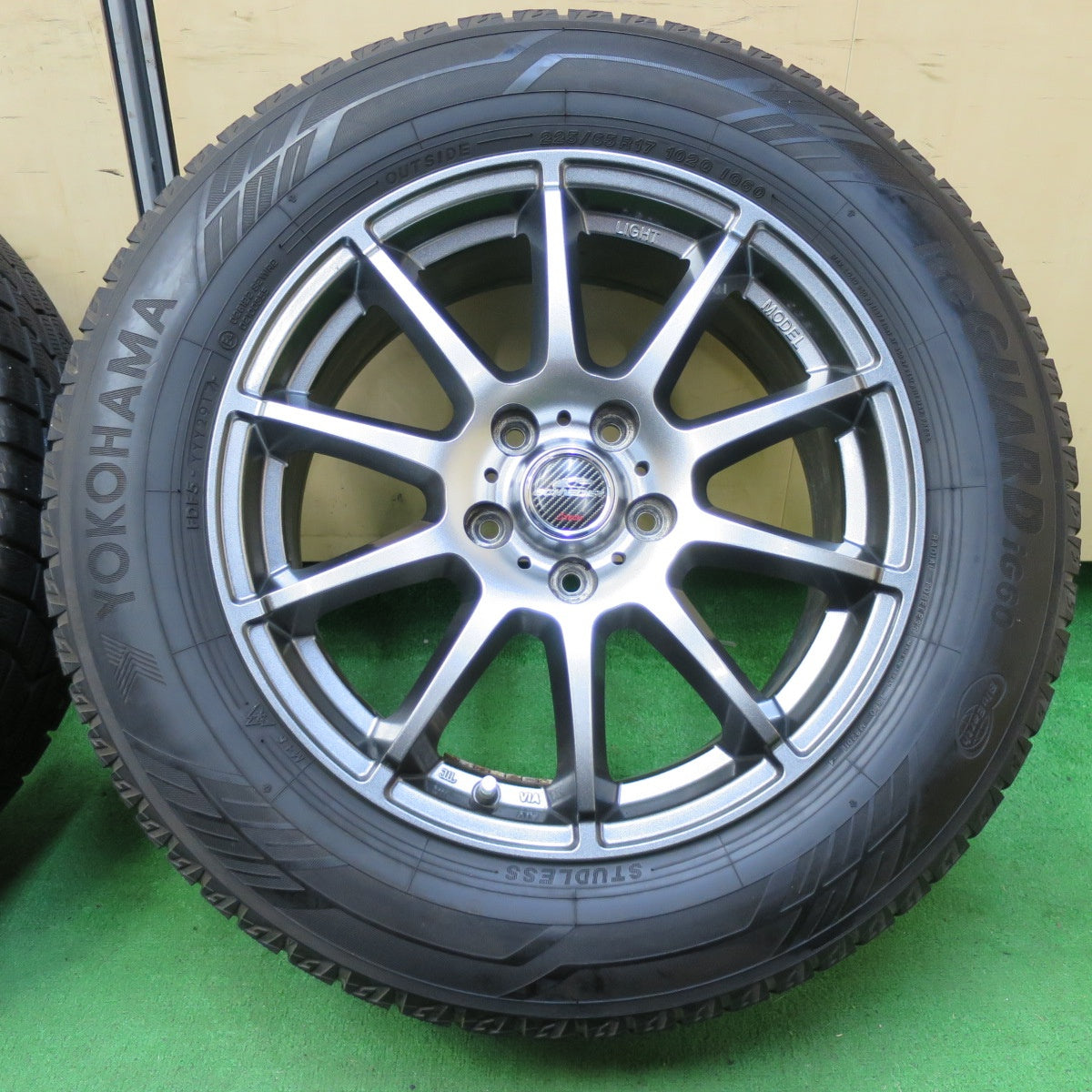 *送料無料* バリ溝！キレイ！8.5分★スタッドレス 225/65R17 ヨコハマ アイスガード iG60 SCHNEIDER シュナイダー 17インチ PCD114.3/5H★4070501イス