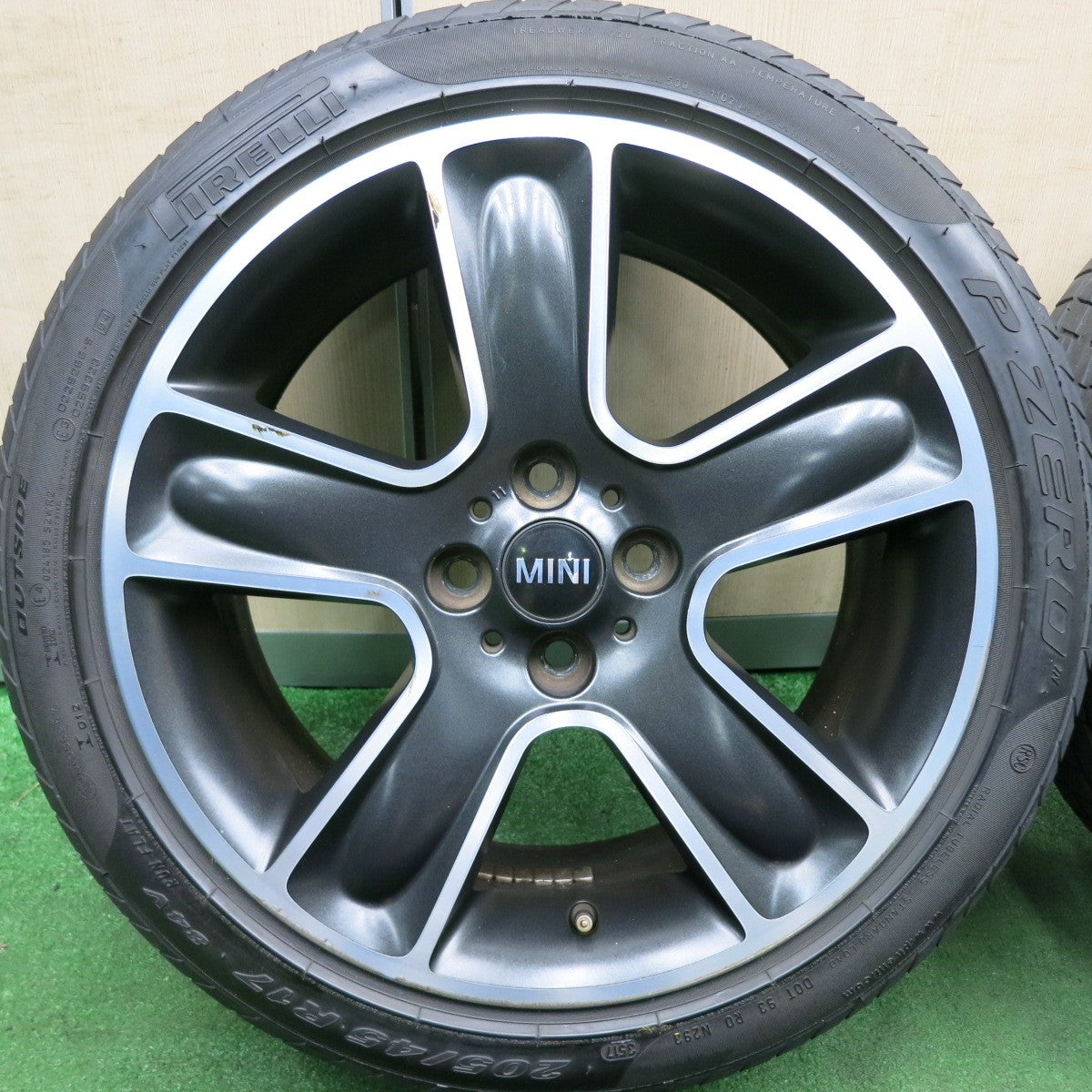 *送料無料* 4本価格★MINI ミニ クーパー クラブマン 純正 205/45R17 ピレリ PZERO 17インチ PCD100/4H★4052602HAノ