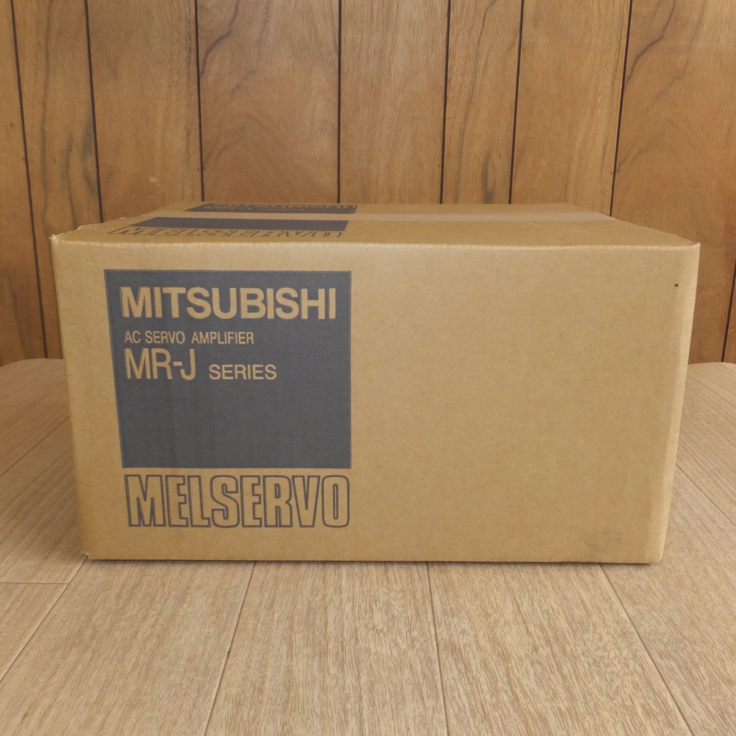 [送料無料] 未使用★三菱 MITSUBISHI サーボアンプ AC SERVO AMPLIFIER MR-J SERIES MR-J2S-500A★