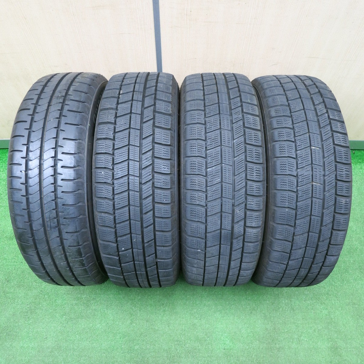 [送料無料] バリ溝！24年！キレイ！ほぼ10分★185/60R15 ブリヂストン NEWNO スタッドレス オートバックス ノーストレック N5 Exceeder エクシーダー 15インチ PCD100/4H★4121602NJス